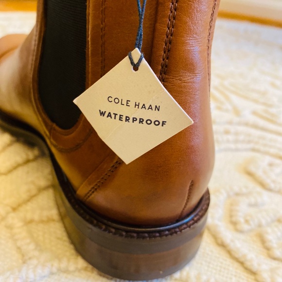 ✮ Cole Haan Waterproof Boots ✮ - Picture 3 of 16